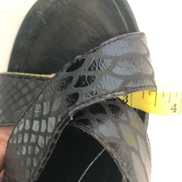 Rockport Black Sandals with Buckle EUC - Picture 10 of 10